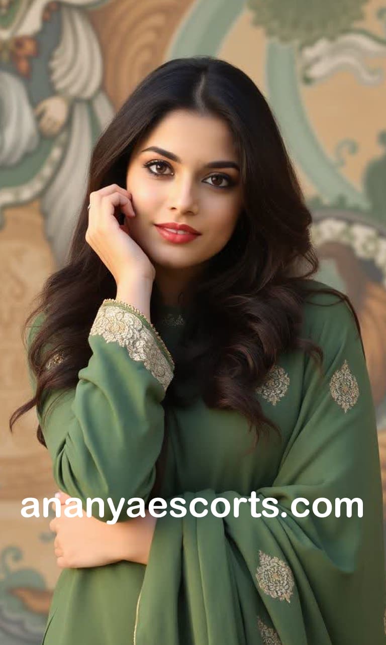 Call Girls in Mainpuri